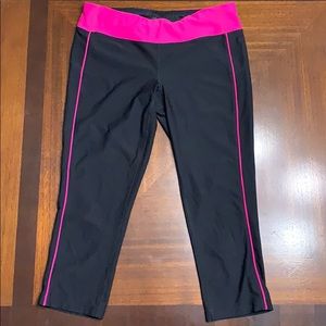 Women’s Workout Capri!